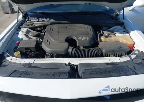 2019 Dodge Challenger Sxt from USA, damaged, VIN 2C3CDZAG0KH570925